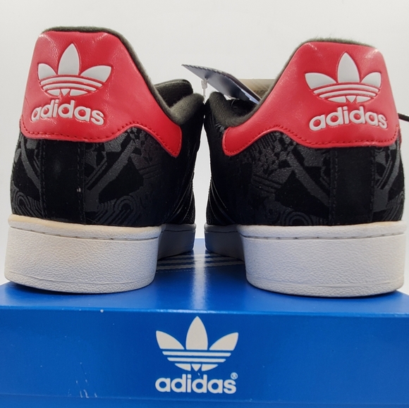 Adidas Black and Red Sneakers - Picture 5 of 9